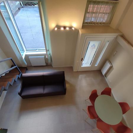 Casa Vacanze Bella-Host By Foresteria Bergamo Bella Kültér fotó