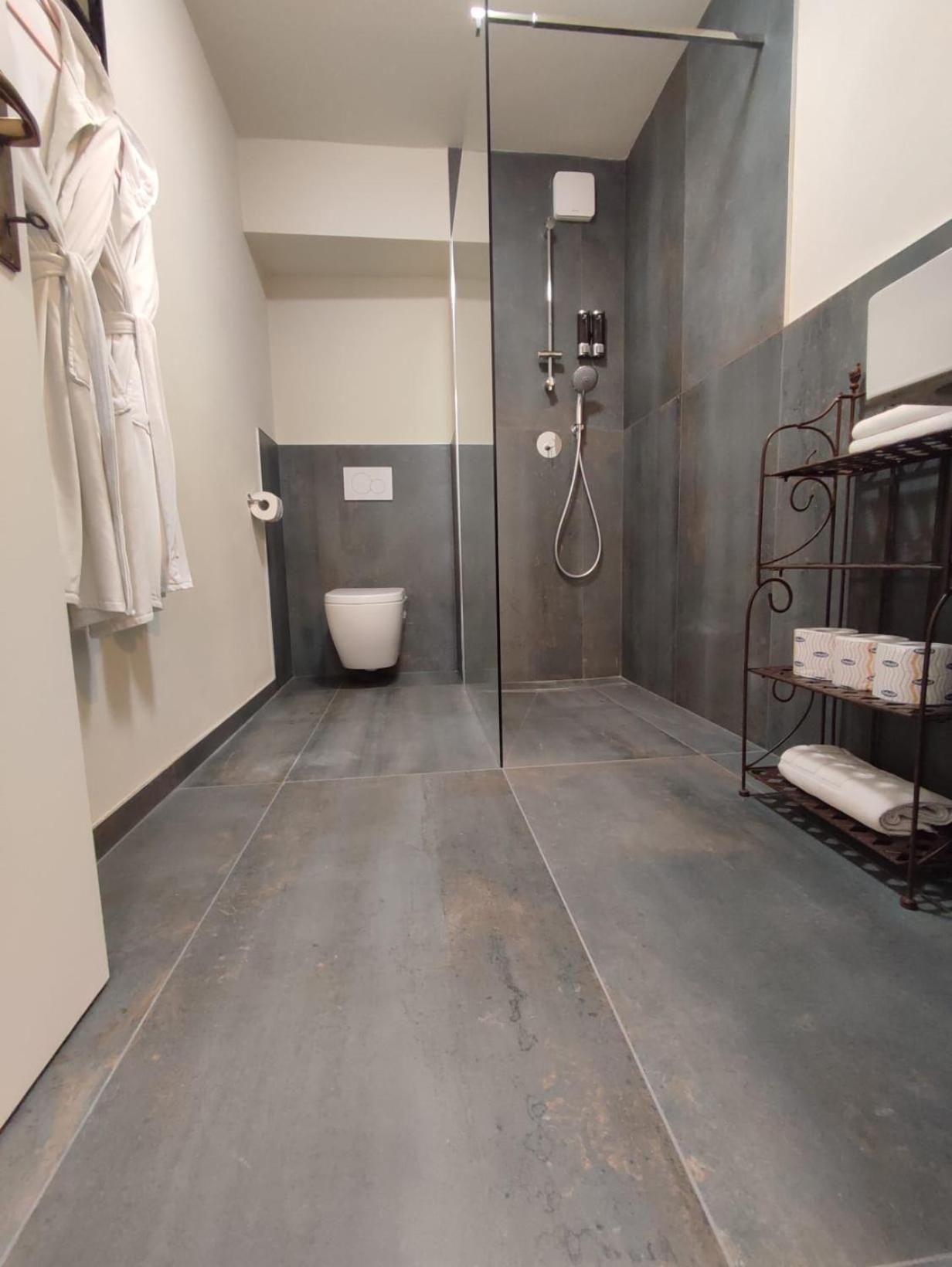 Casa Vacanze Bella-Host By Foresteria Bergamo Bella Kültér fotó