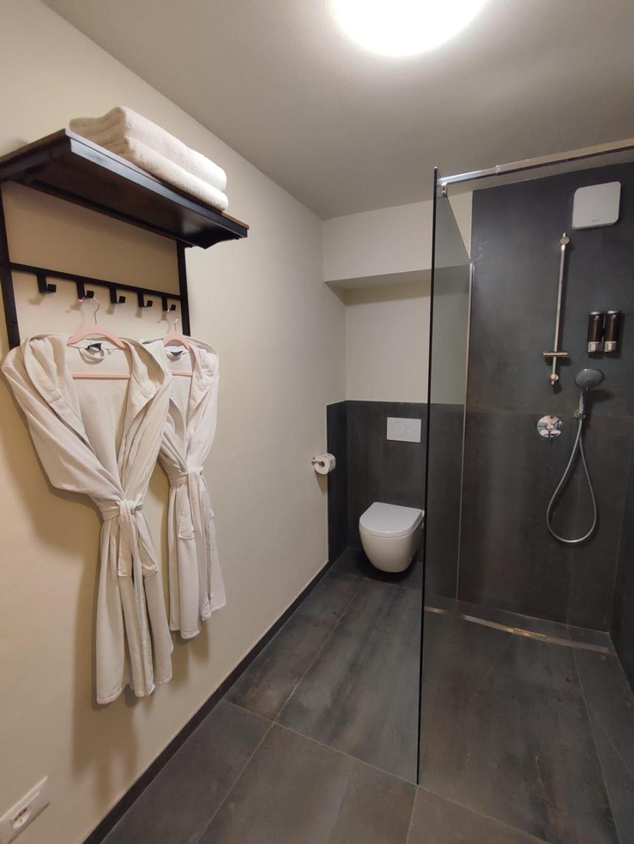 Casa Vacanze Bella-Host By Foresteria Bergamo Bella Kültér fotó